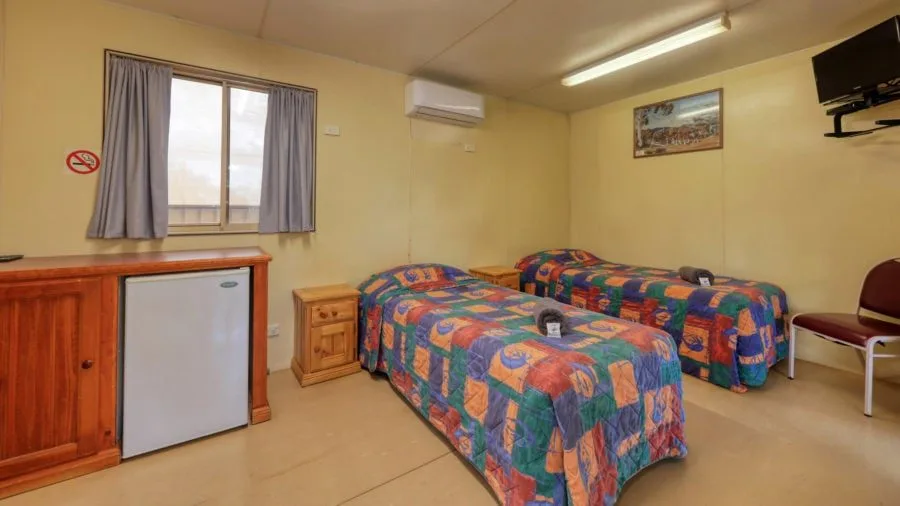 White Cliffs Hotel 051A2288 (3)